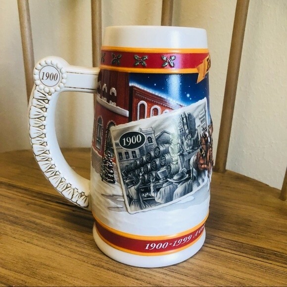 Vintage '99 Budweiser 20th Anniversary Holiday Beer Stein A Century of Tradition - Picture 10 of 12